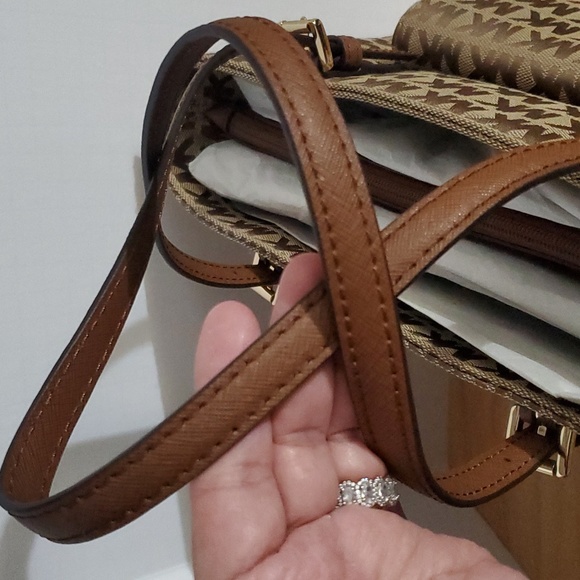 Michael Kors Tote - Picture 6 of 9